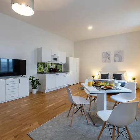 Petrska Apartament *